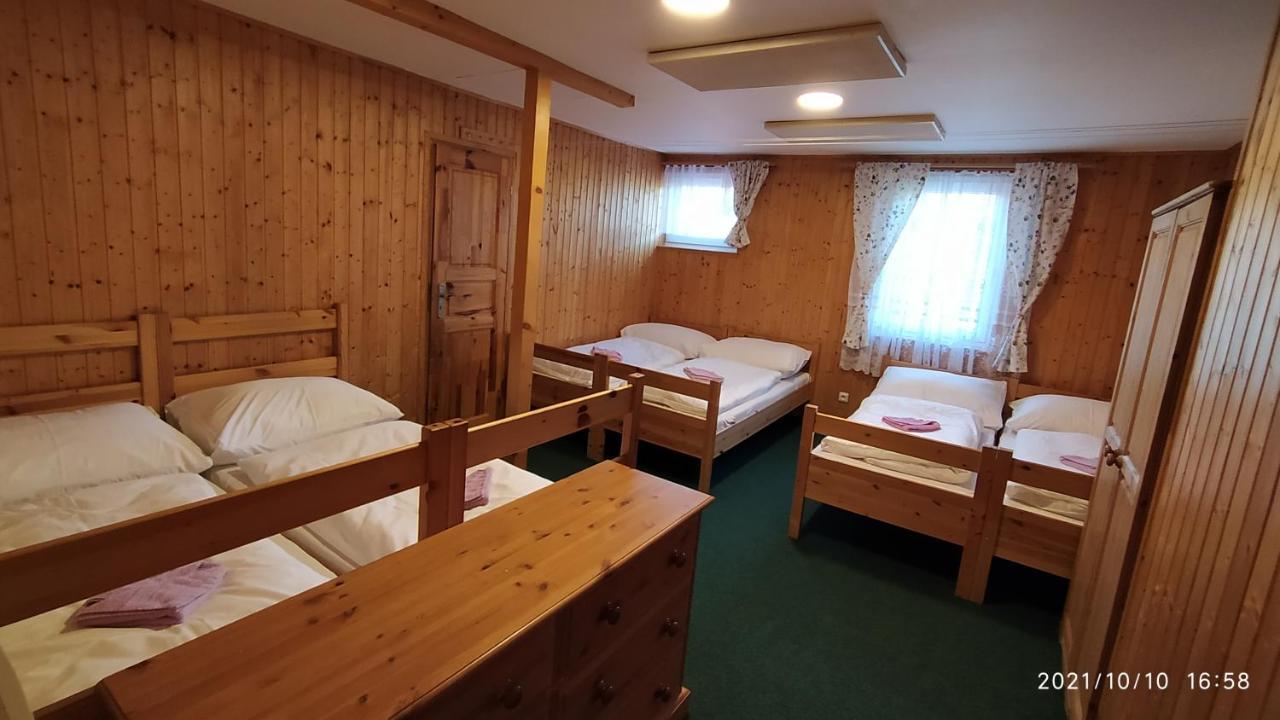 Penzion U Rybnika Mariánská エクステリア 写真